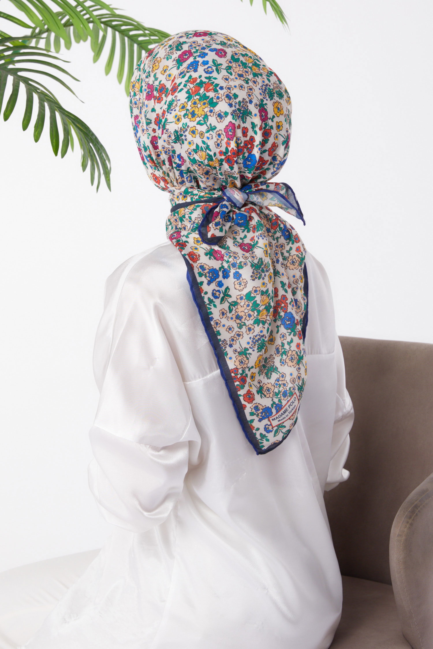 Düz Orta Kadın Saks Desenli Eşarp - 25977 - 3