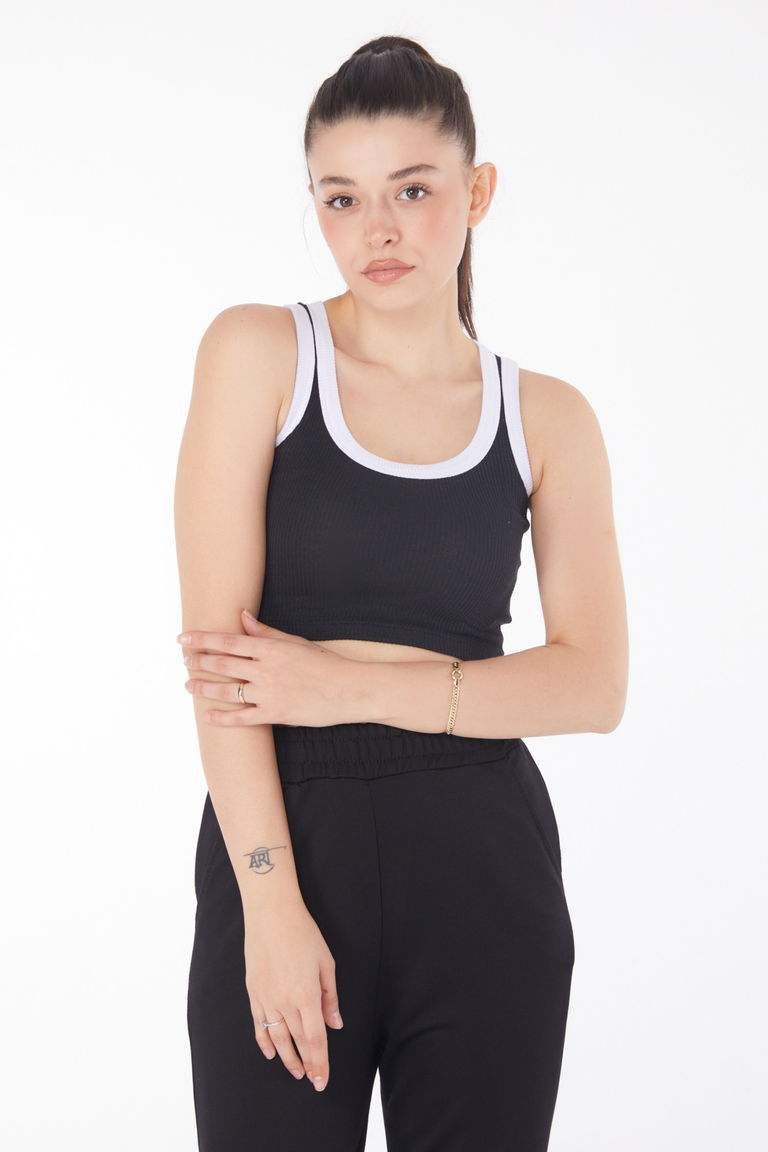 Düz Orta Kadın Siyah Askılı Crop - 25851 - TOFİSA