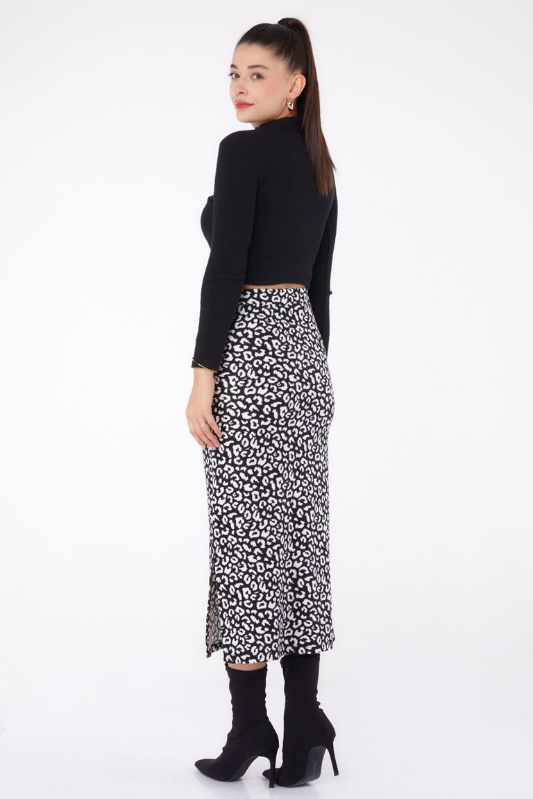 Desenli Yırtmaçlı Etek Siyah - 26321 - TOFİSA