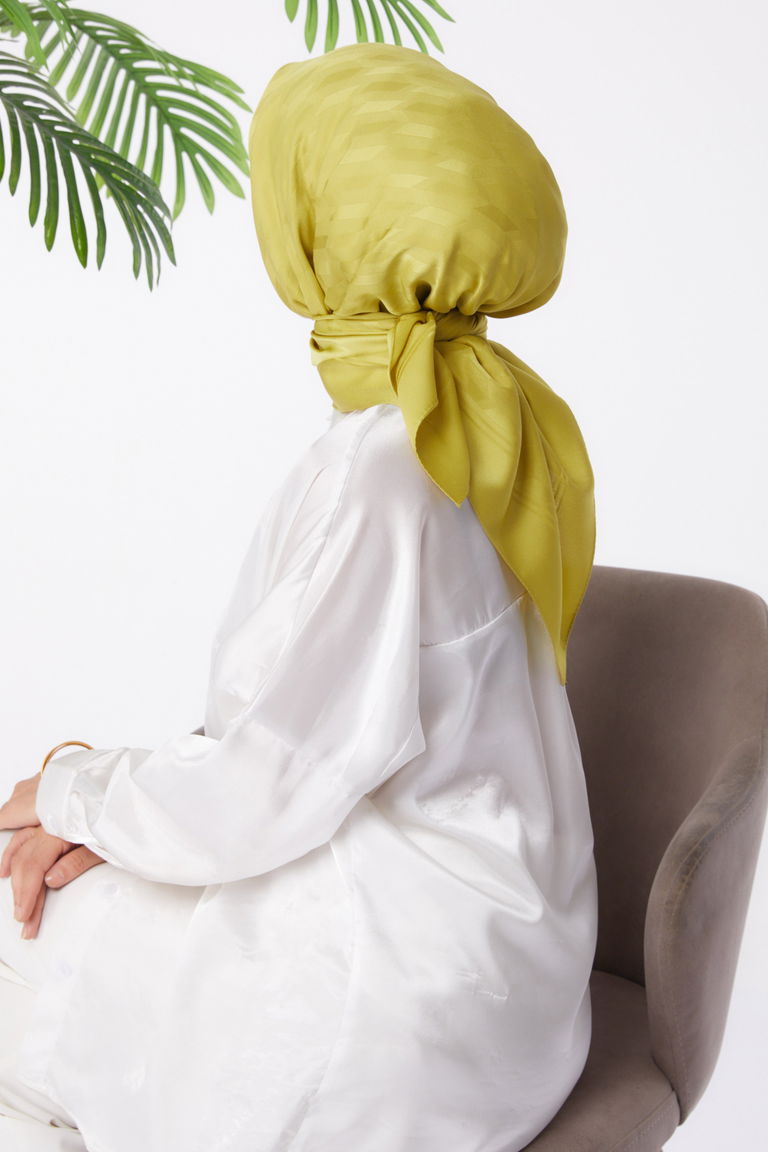 Düz Orta Kadın Yağ Yeşili Eşarp - 26018 - TOFİSA