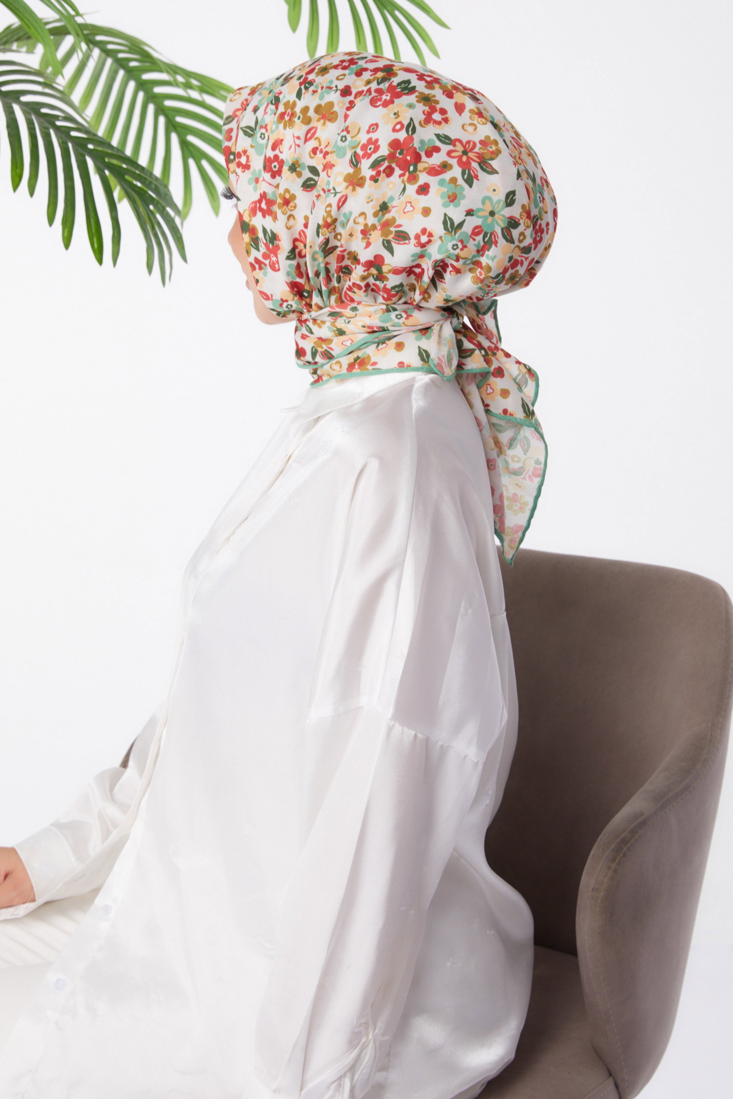 Düz Orta Kadın Yeşil Desenli Eşarp - 25975 - 5