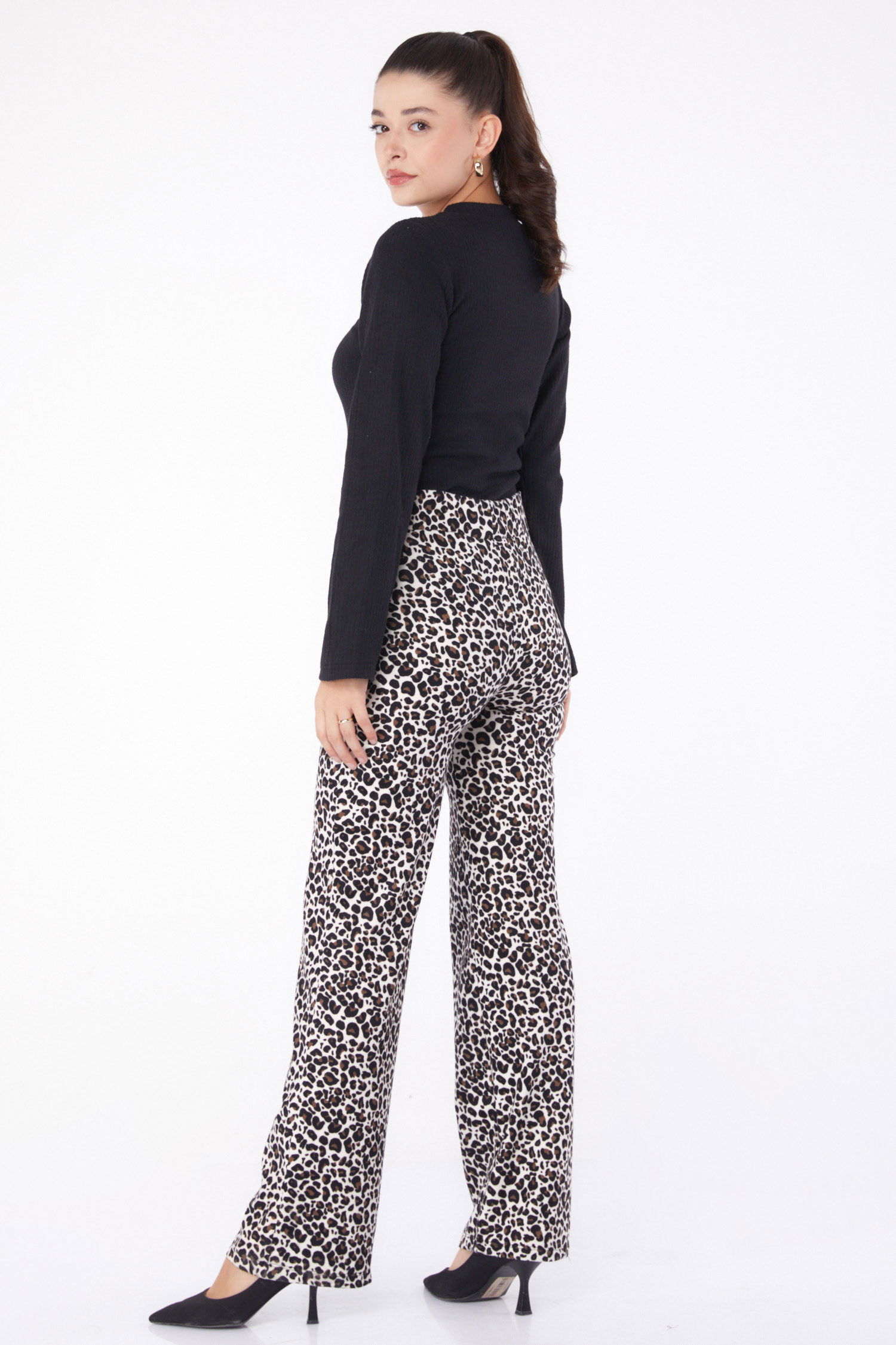Düz V Yaka Kadın Kahve Leopar Desenli Pantolon - 26211 - 5