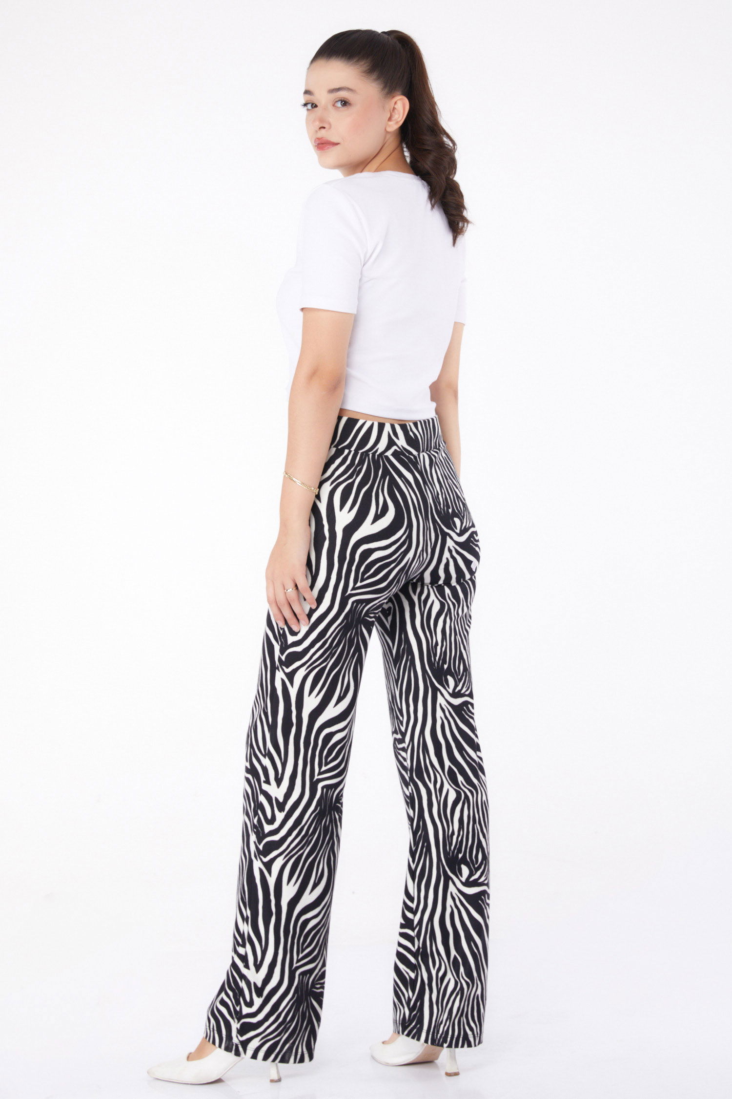 Düz V Yaka Kadın Siyah Zebra Desenli Pantolon - 26210 - 5