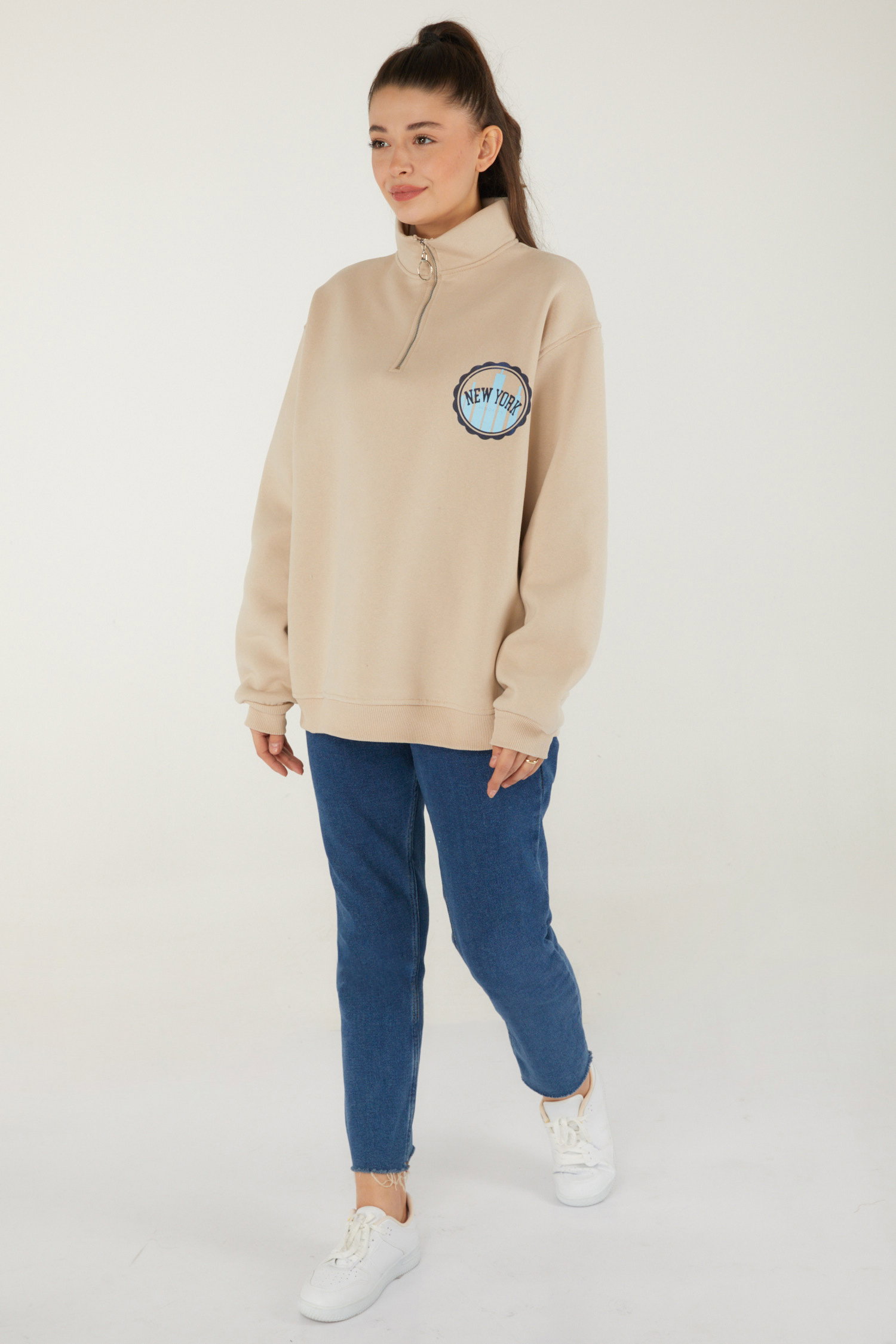 Düz Yarım Balıkçı Yaka Kadın Bej Baskılı Sweatshirt - 26518 - 4
