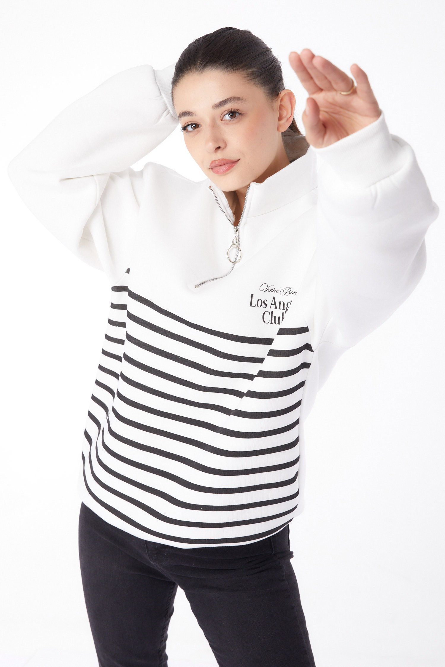 Düz Yarım Balıkçı Yaka Kadın Beyaz Şeritli Sweatshirt - 26185 - 1