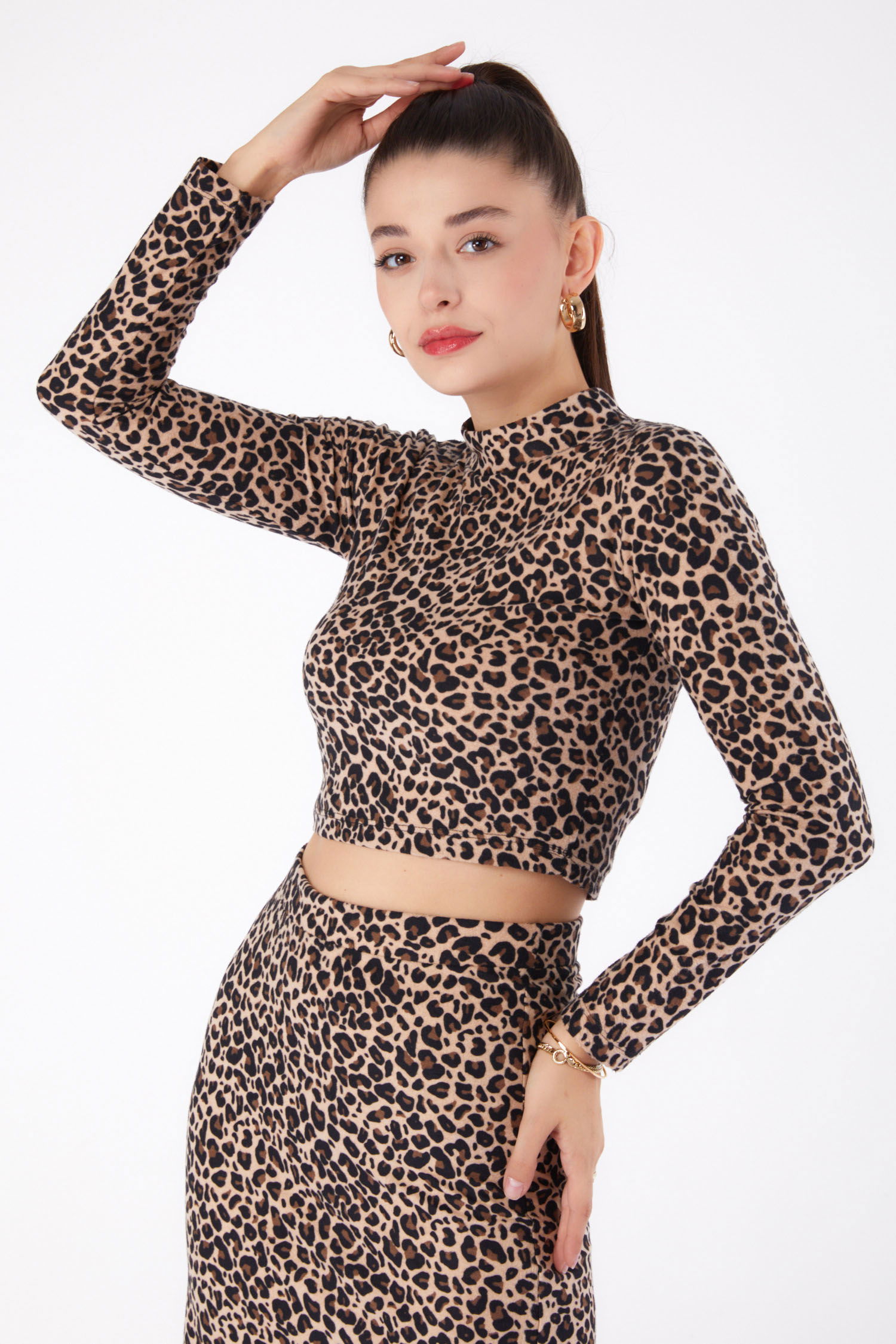 Düz Yarım Balıkçı Yaka Kadın Leopar Desenli Crop - 26319 - 1