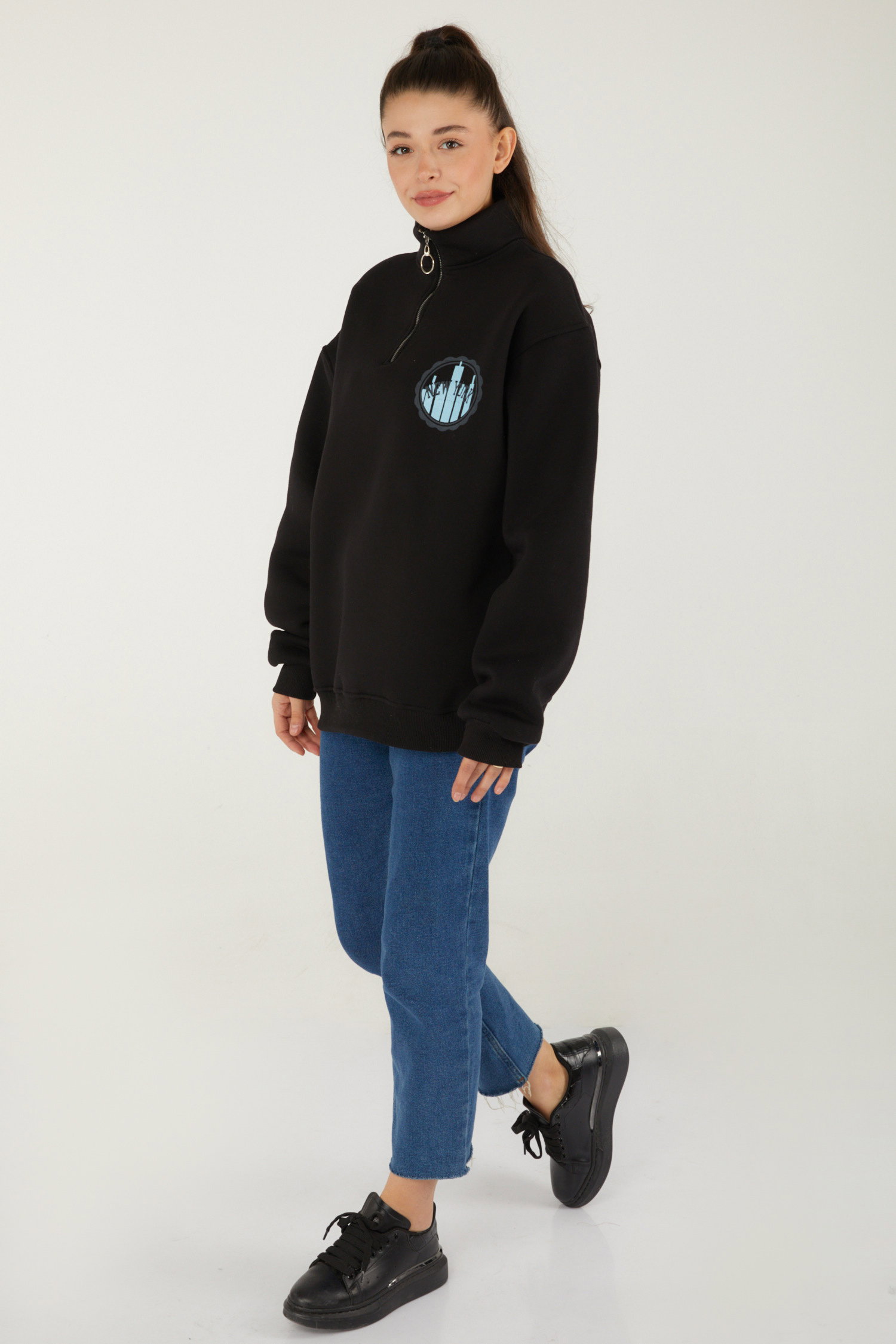 Düz Yarım Balıkçı Yaka Kadın Siyah Baskılı Sweatshirt - 26518 - 4