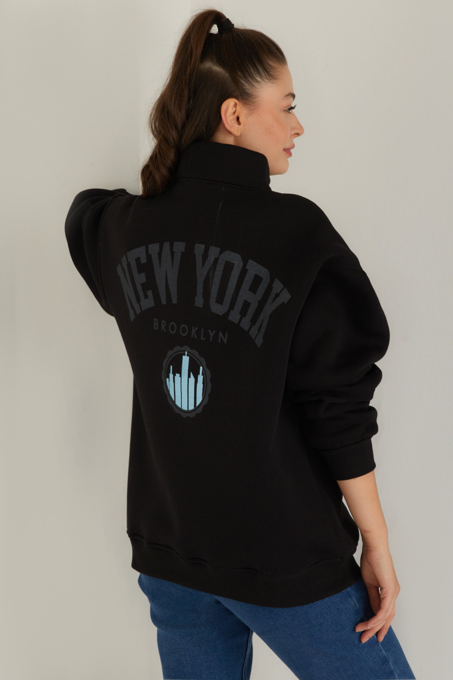 Düz Yarım Balıkçı Yaka Kadın Siyah Baskılı Sweatshirt - 26518 - 5