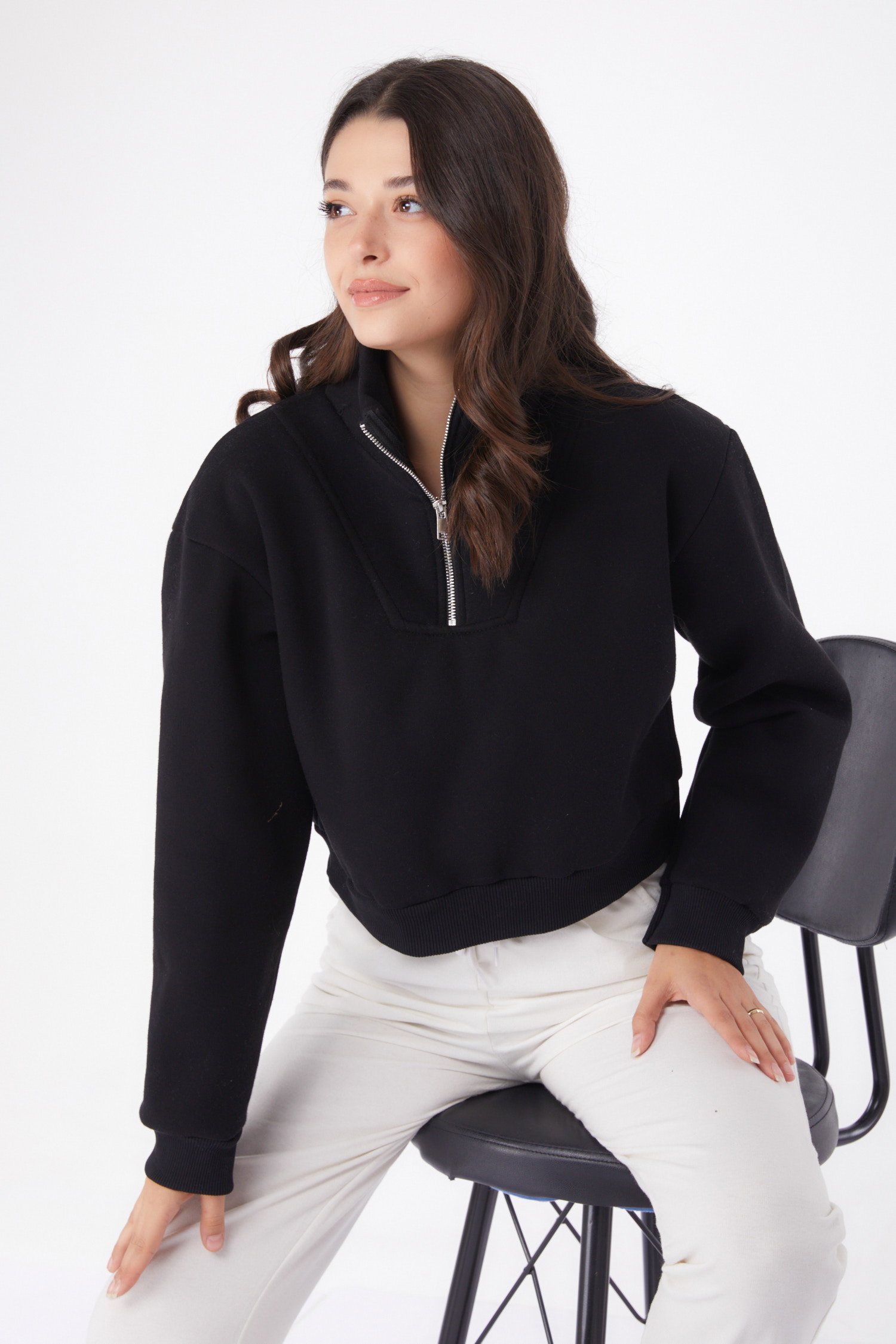 Düz Yarım Balıkçı Yaka Kadın Siyah Fermuarlı Mini Sweatshirt - 26051 - 1