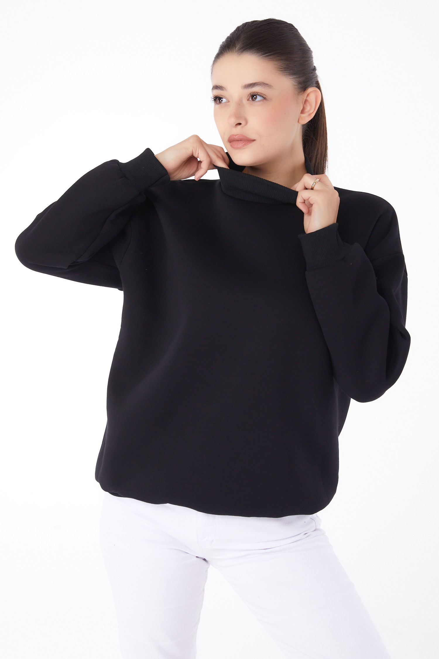 Düz Yarım Balıkçı Yaka Kadın Siyah Sweatshirt - 26047 - 2