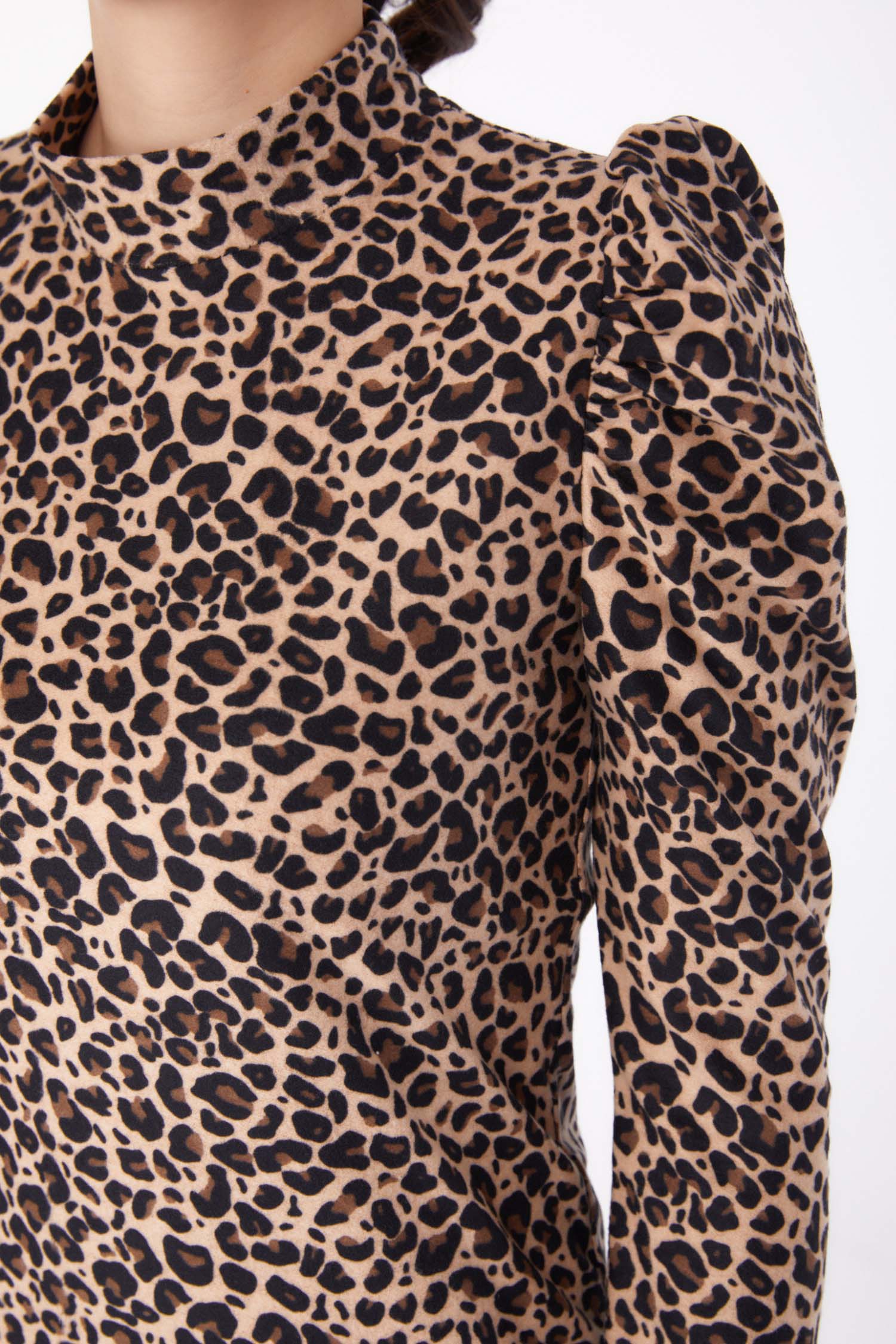 Düz Yarım Balıkçı Yaka Kadın Vizon Leopar Desenli Bluz - 26217 - 4