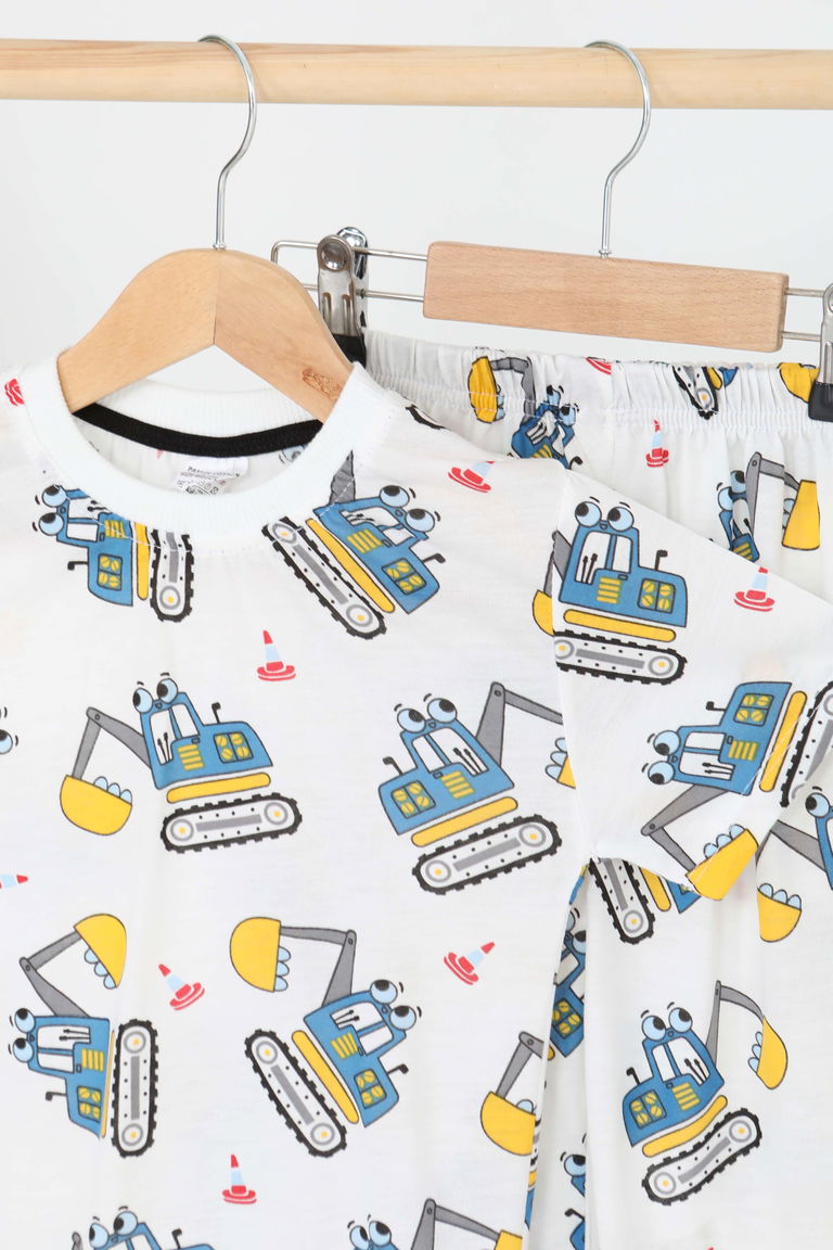 Erkek Çocuk Beyaz Desenli Şortlu Takım - 27165 - TOFİSA