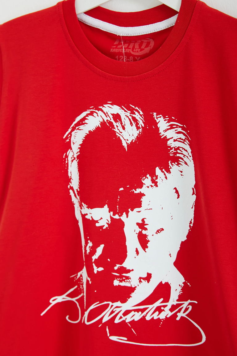 Erkek Çocuk Kirmizi Bisiklet Yaka Atatürk Baskılı Kısa Kollu Unisex T-Shirt - 26847 - TOFİSA