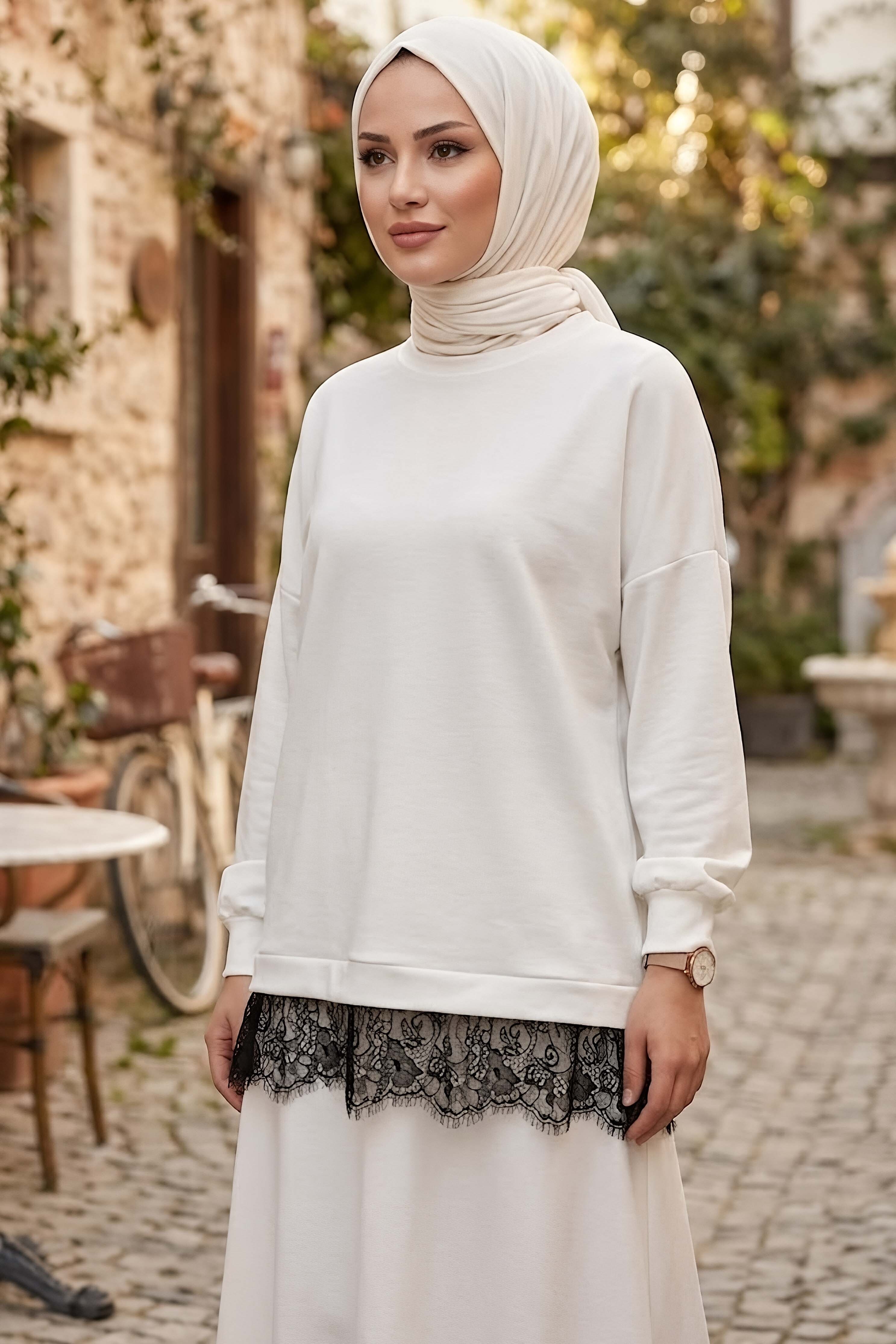 Eteği Dantelli Modal Tunik Beyaz - 28862-BEYAZ - 1