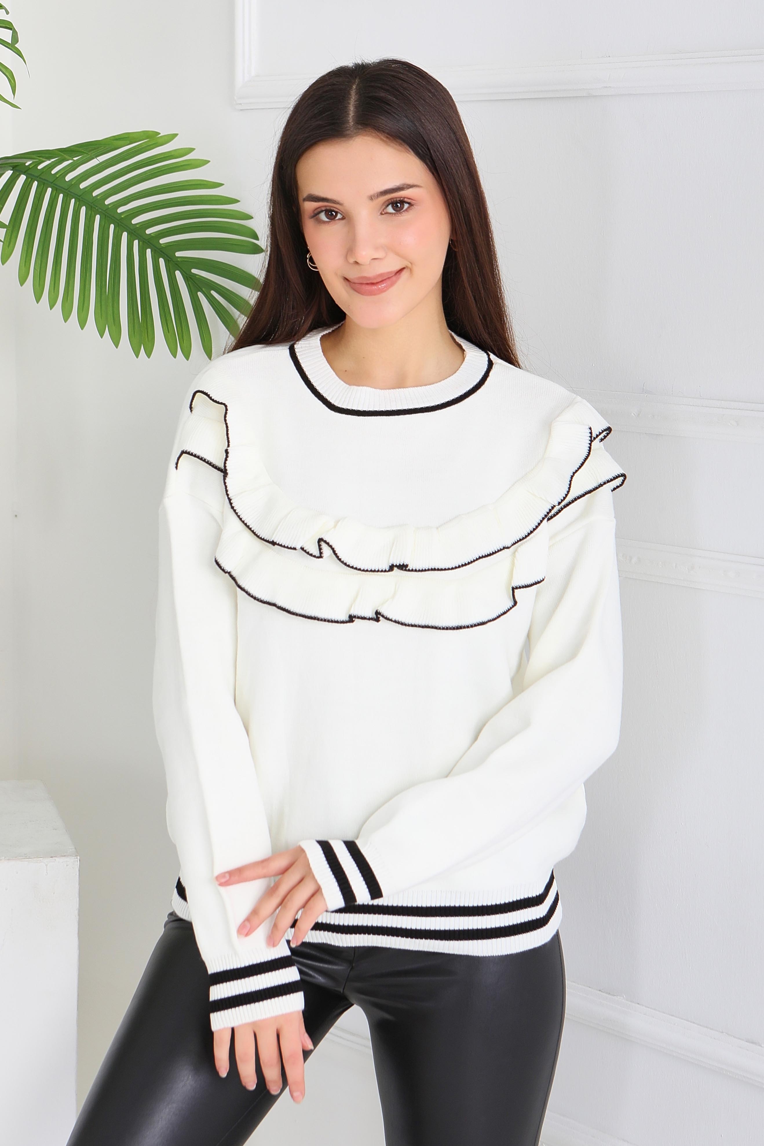 Fırfırlı Çizgili Triko Kazak - 28006-BEYAZ - 2