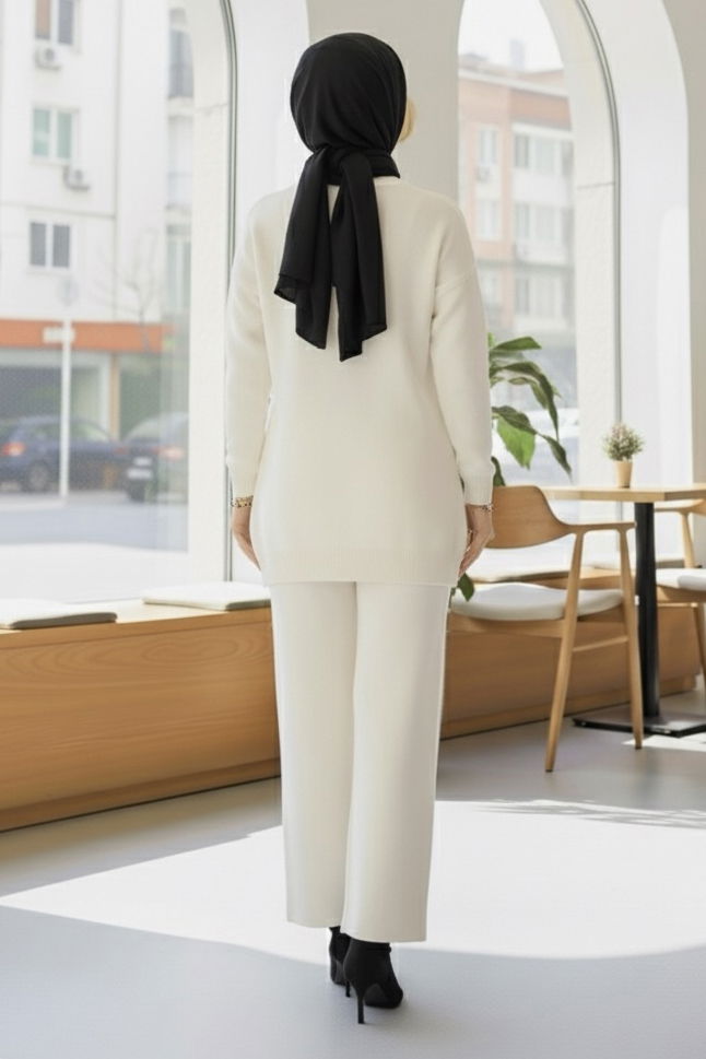 Fiyonklu Nakışlı İkili Triko Takım - 28032-EKRU - 3