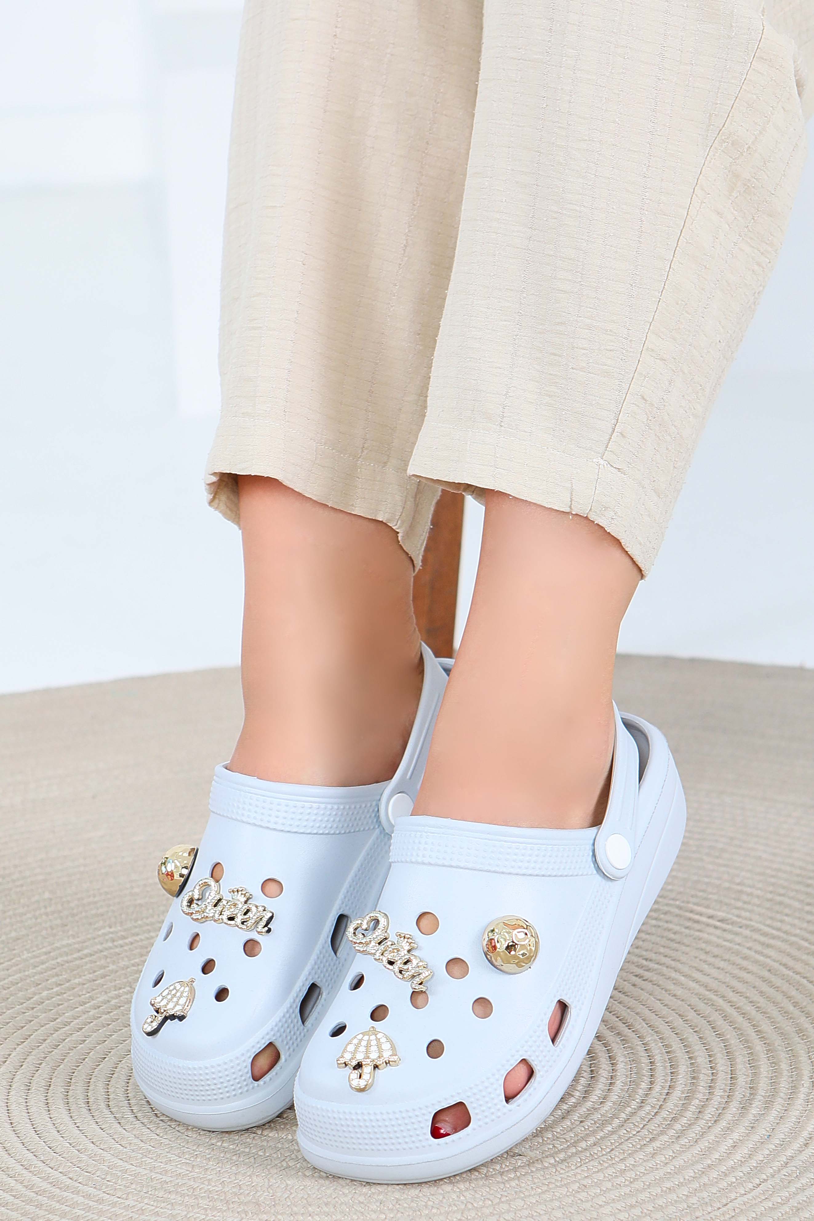 Kadın Açik Gri Taşlı Terlik - 27411 - 2