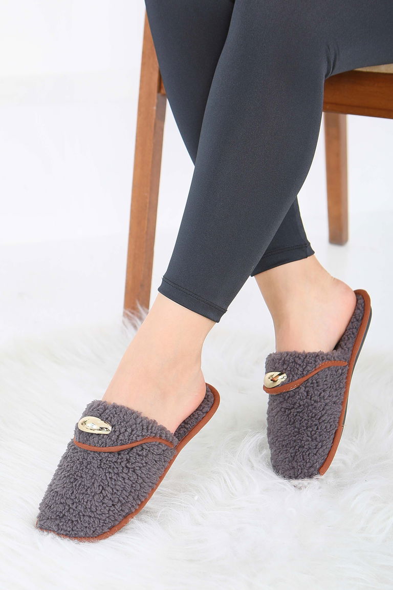 Kadın Antrasit Tokalı Peluş Ev Terliği - 27912-ANTRASIT - TOFİSA