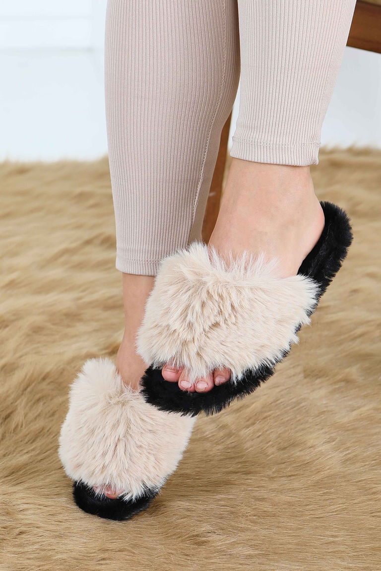 Kadın Bej Ponponlu Ev Terliği - 27782-BEJ - TOFİSA