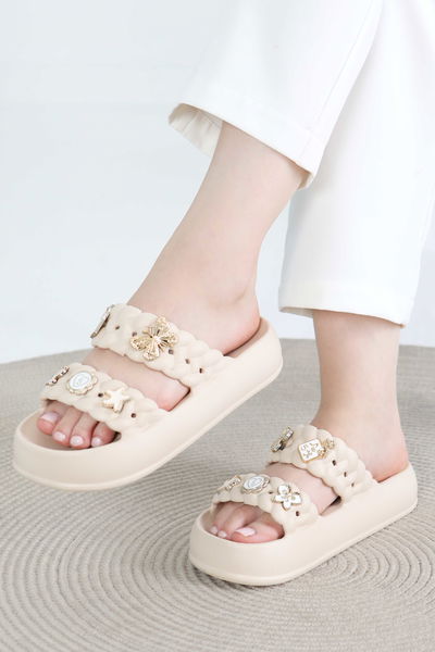 Kadın Bej Tokalı Terlik - 27417 