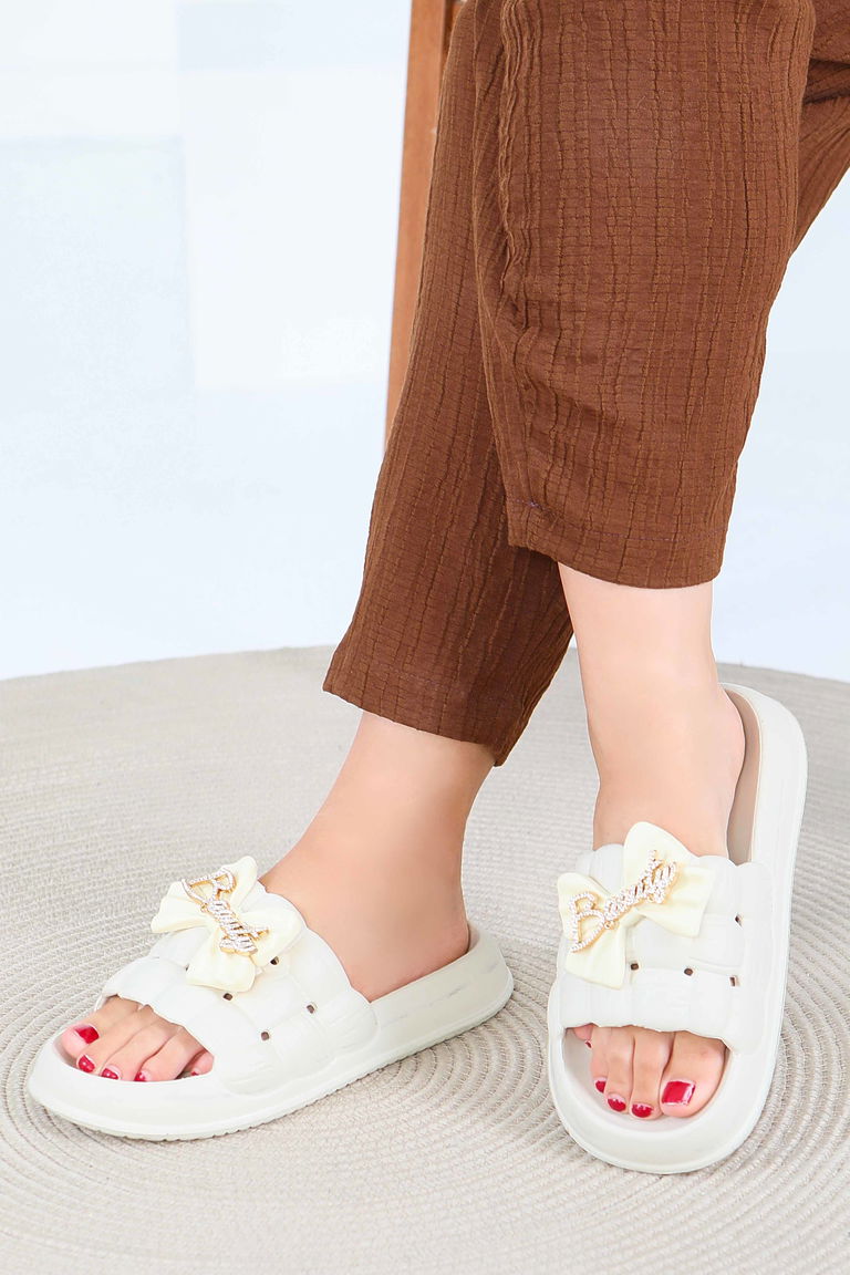 Kadın Bej Tokalı Terlik - 27564 - TOFİSA