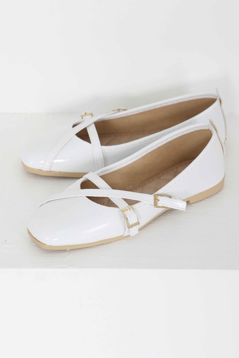 Kadın Beyaz Çapraz Rugan Babet - 27398 - TOFİSA