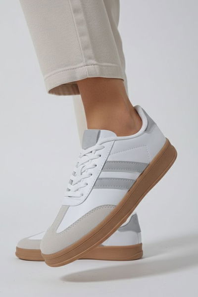 Kadın Beyaz Gri Süet Detatlı Spor Ayakkabı - 28106-BEYAZ-GRI 