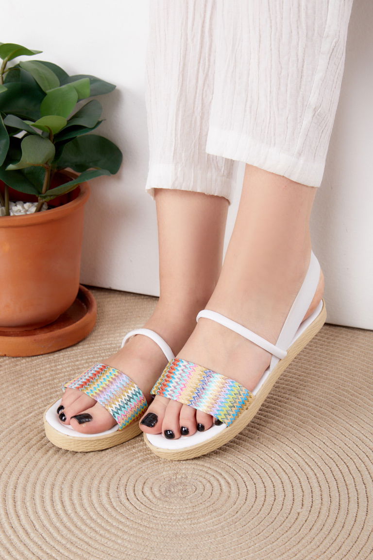 Kadın Beyaz Hasır Sandalet - 25527 - TOFİSA