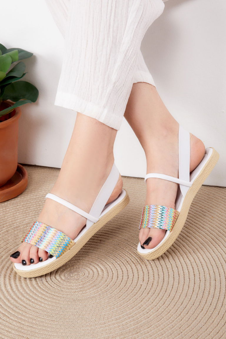 Kadın Beyaz Hasır Sandalet - 25527 - TOFİSA