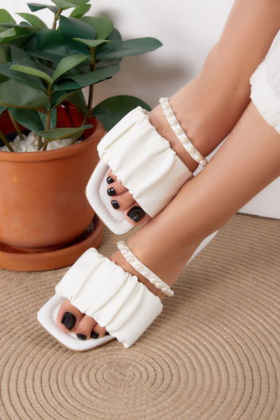 Kadın Beyaz İncili Terlik - 25537 