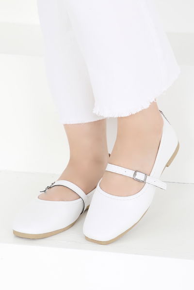 Kadın Beyaz Kemer Tokalı Babet - 27401 