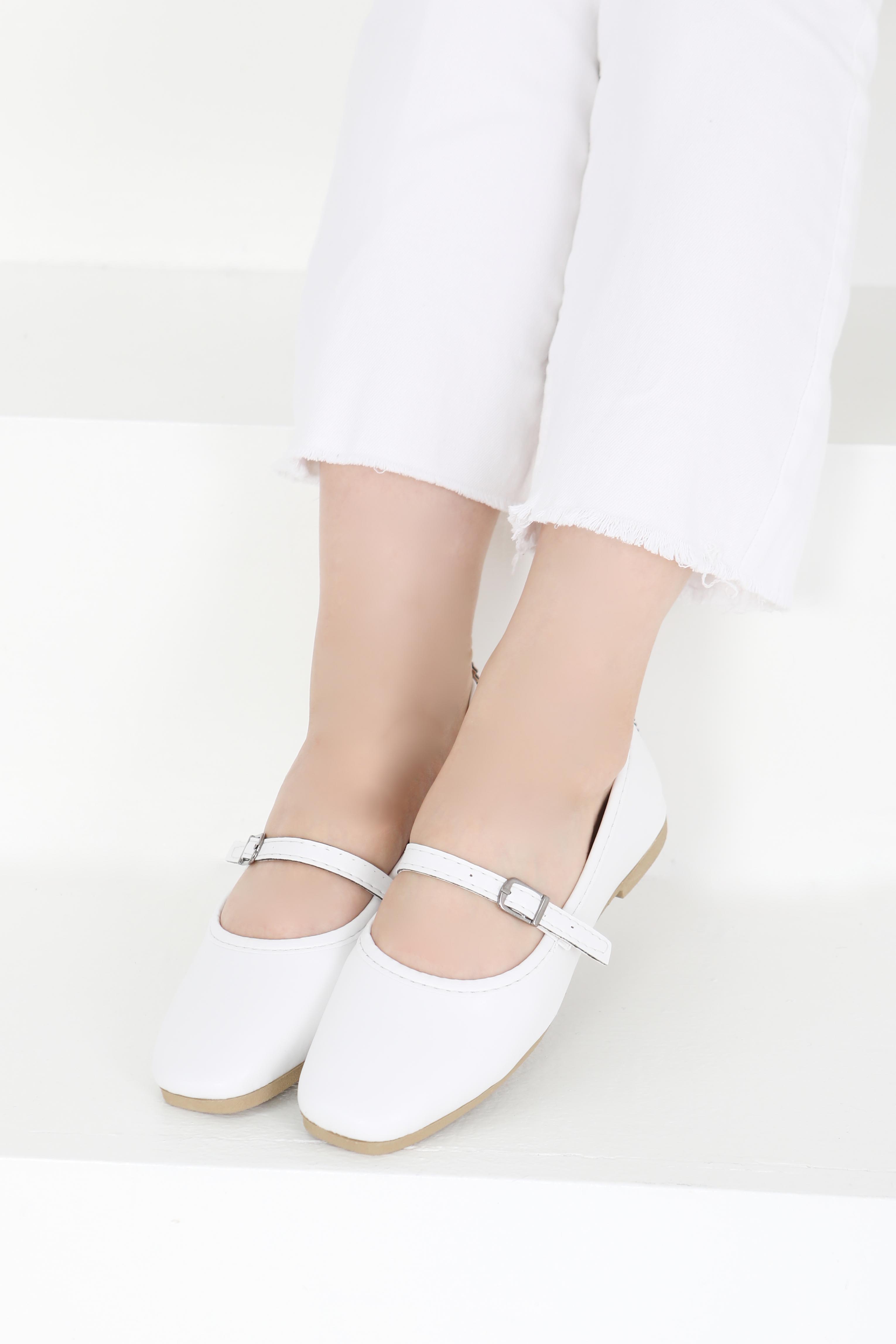 Kadın Beyaz Kemer Tokalı Babet - 27401 - 2