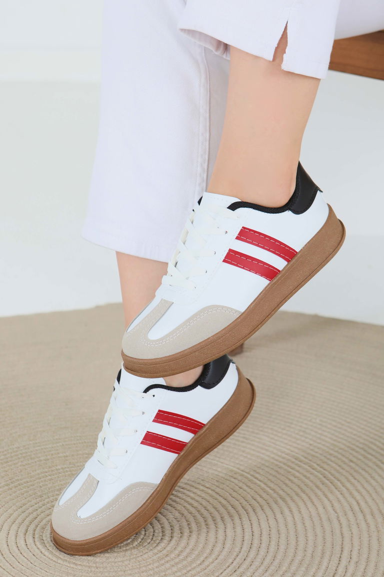 Kadın Beyaz Kirmizi Süet Detaylı Ayakkabı - 27480 - TOFİSA