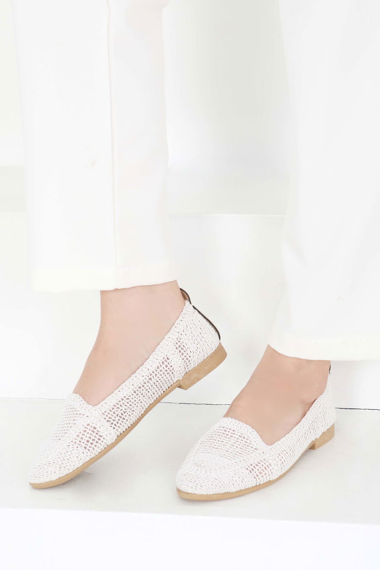 Kadın Beyaz Örgülü Babet - 27241 - TOFİSA