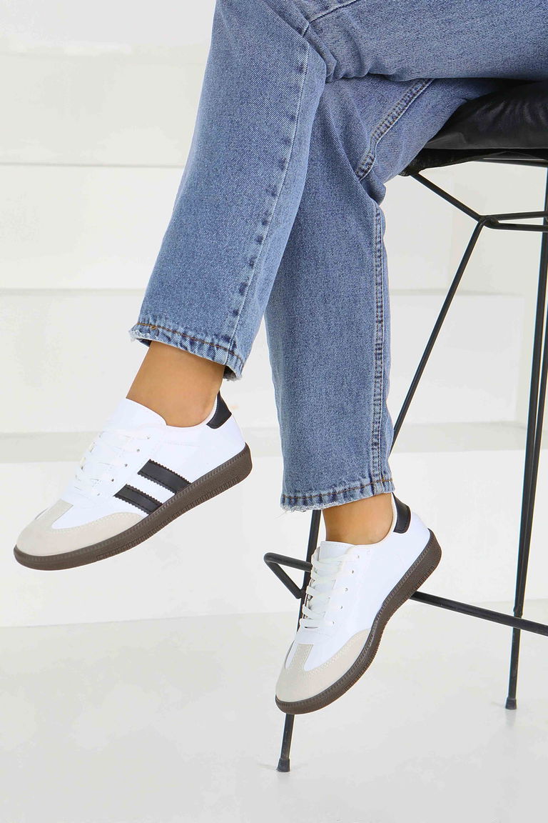 Kadın Beyaz Siyah Suni Deri Spor Ayakkabı - 27702 - TOFİSA