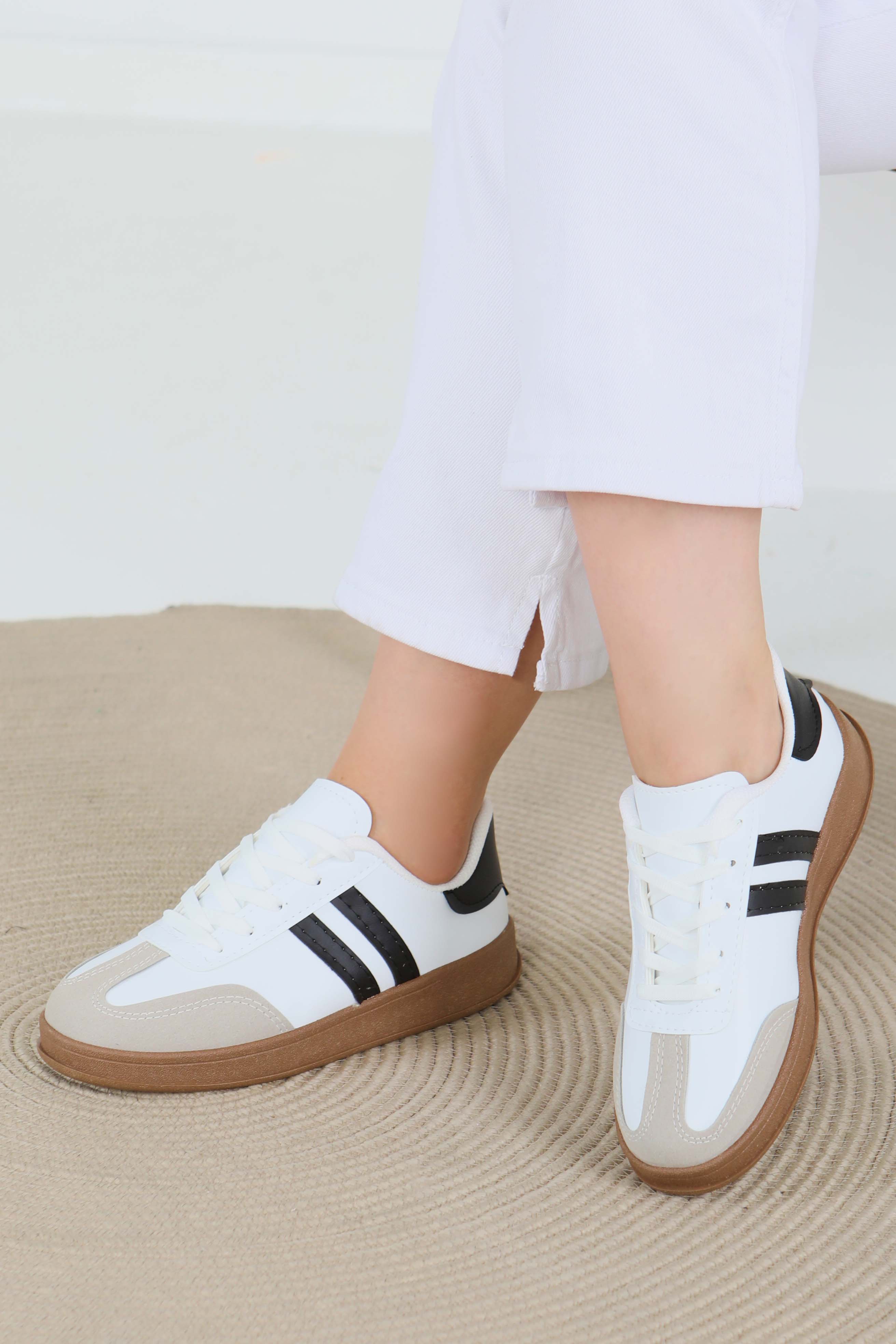 Kadın Beyaz Siyah Süet Detaylı Ayakkabı - 27480 - 3