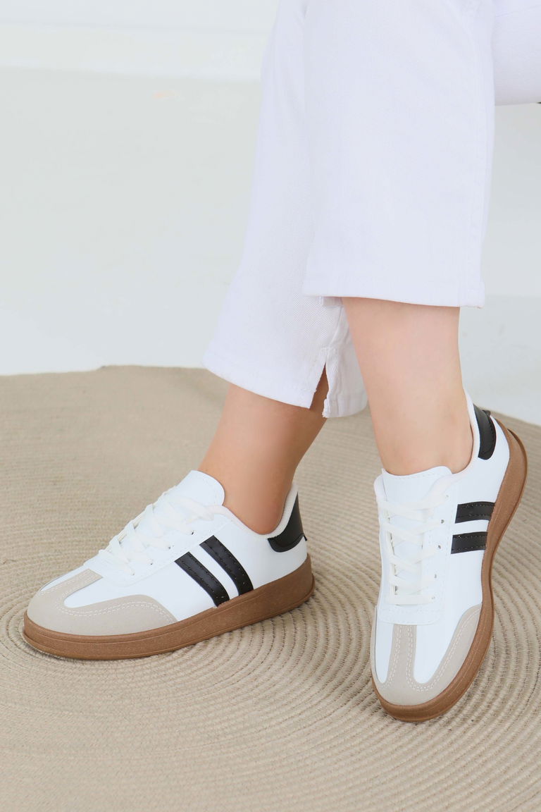 Kadın Beyaz Siyah Süet Detaylı Ayakkabı - 27480 - TOFİSA