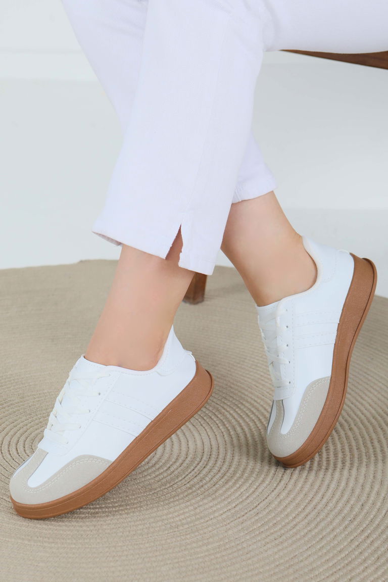 Kadın Beyaz Süet Detaylı Ayakkabı - 27480 - TOFİSA