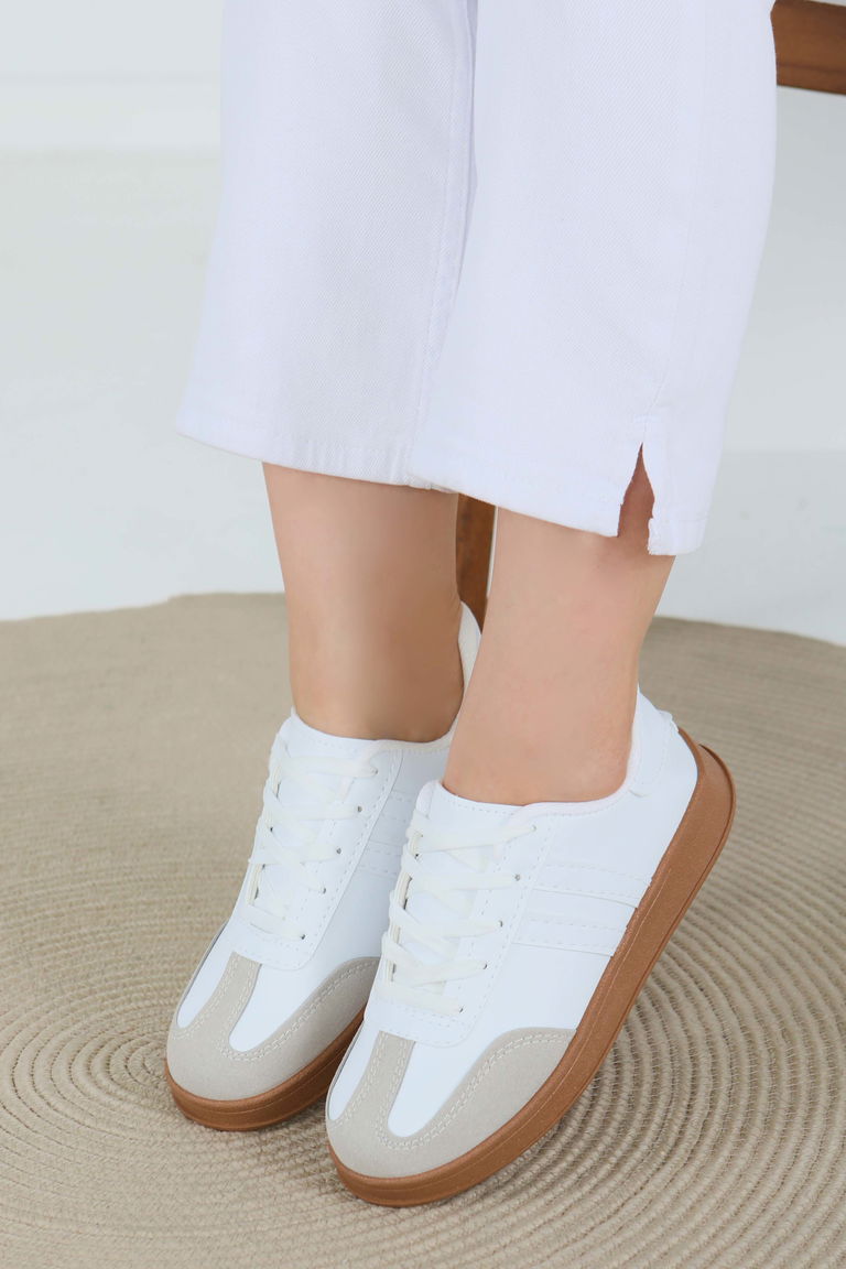 Kadın Beyaz Süet Detaylı Ayakkabı - 27480 - TOFİSA