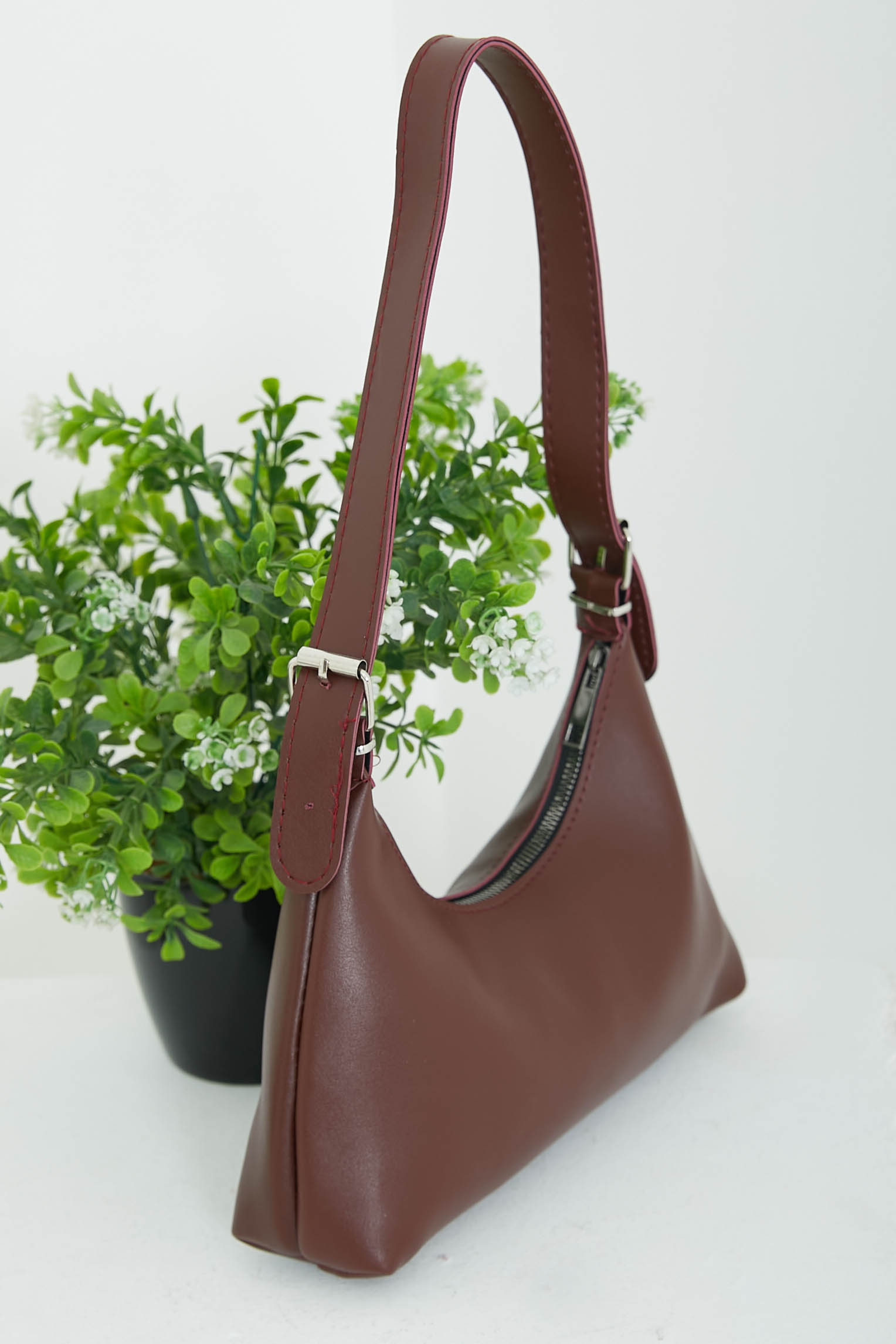 Kadın Bordo Kadın Baget Model Toka Detaylı El ve Omuz Çantası - 26820 - 1