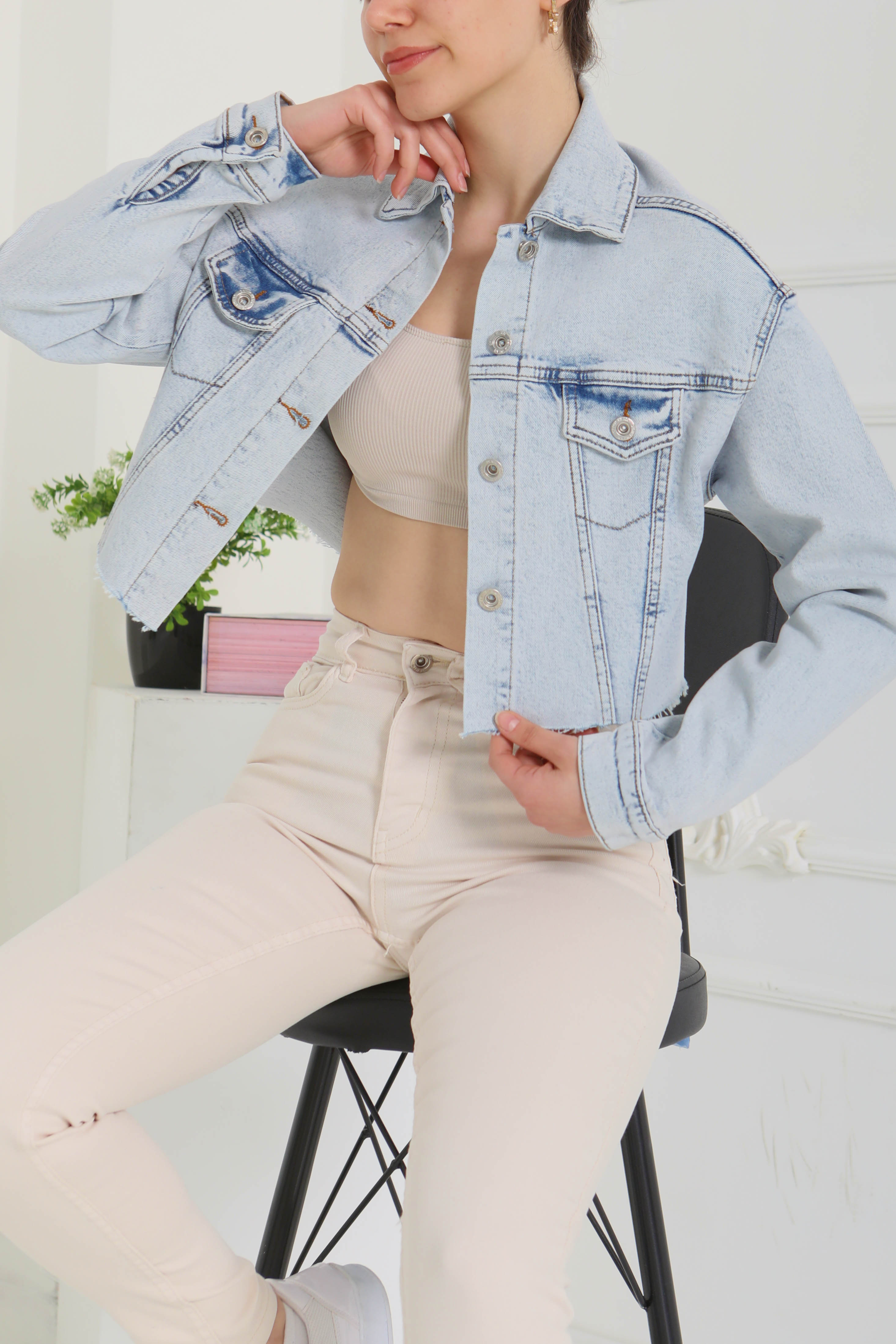 Kadın Çift Cepli Lazer Kesim Crop Kot Ceket - 26582 - 2