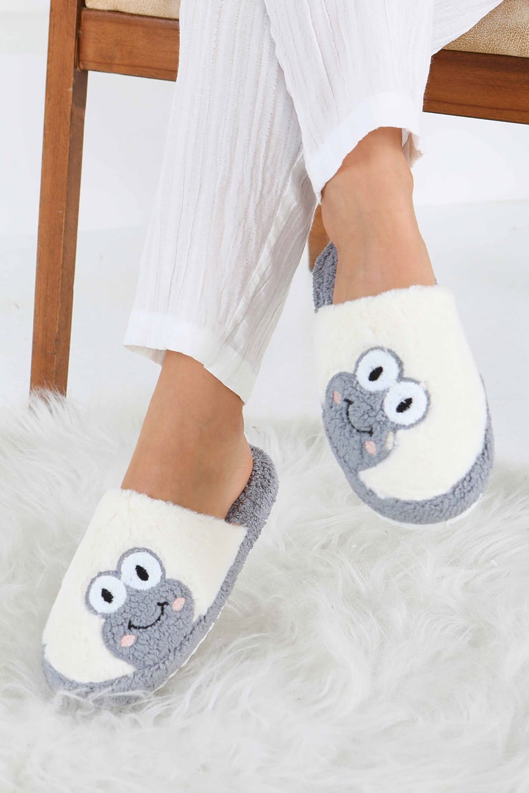 Kadın Gri Kurbağa İşlemeli Ev Terliği - 27779-GRI - TOFİSA