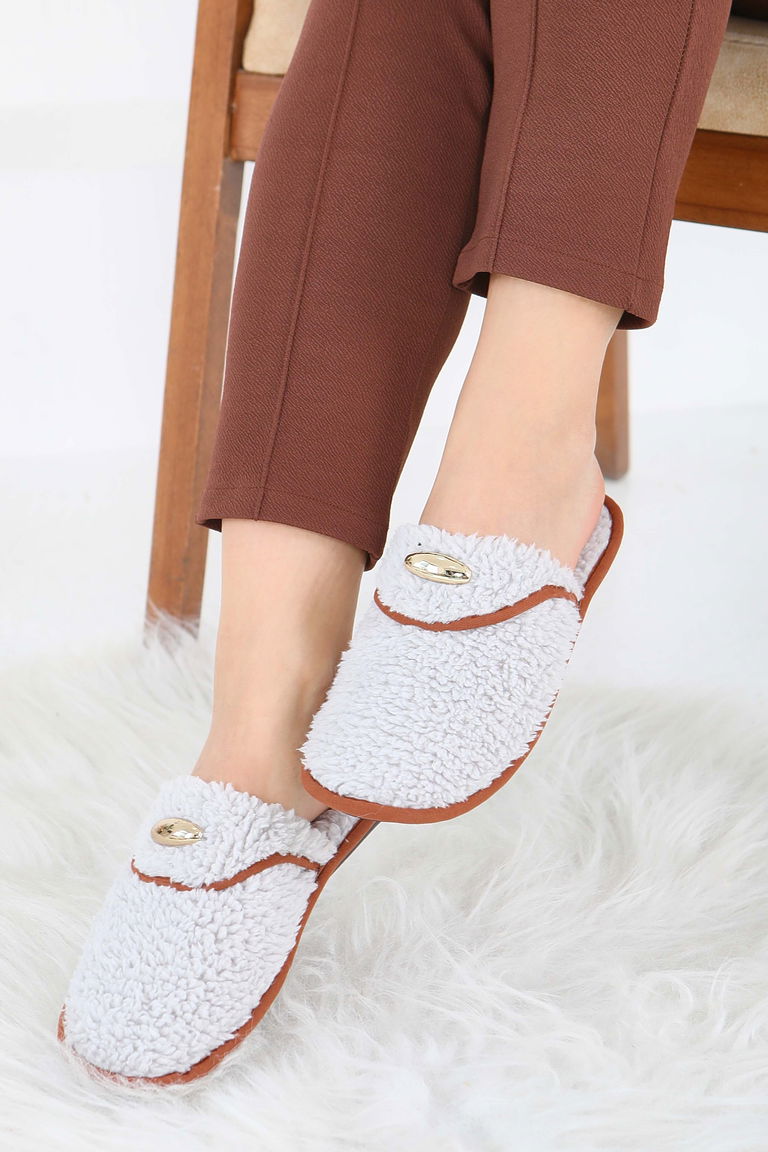 Kadın Gri Tokalı Peluş Ev Terliği - 27912-GRI - TOFİSA