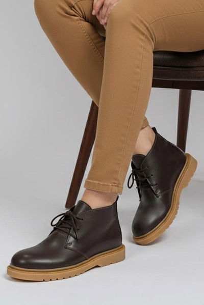 Kadın Kahve Bağcıklı Yarım Cilt Rugan Bot - 27907-KAHVE 