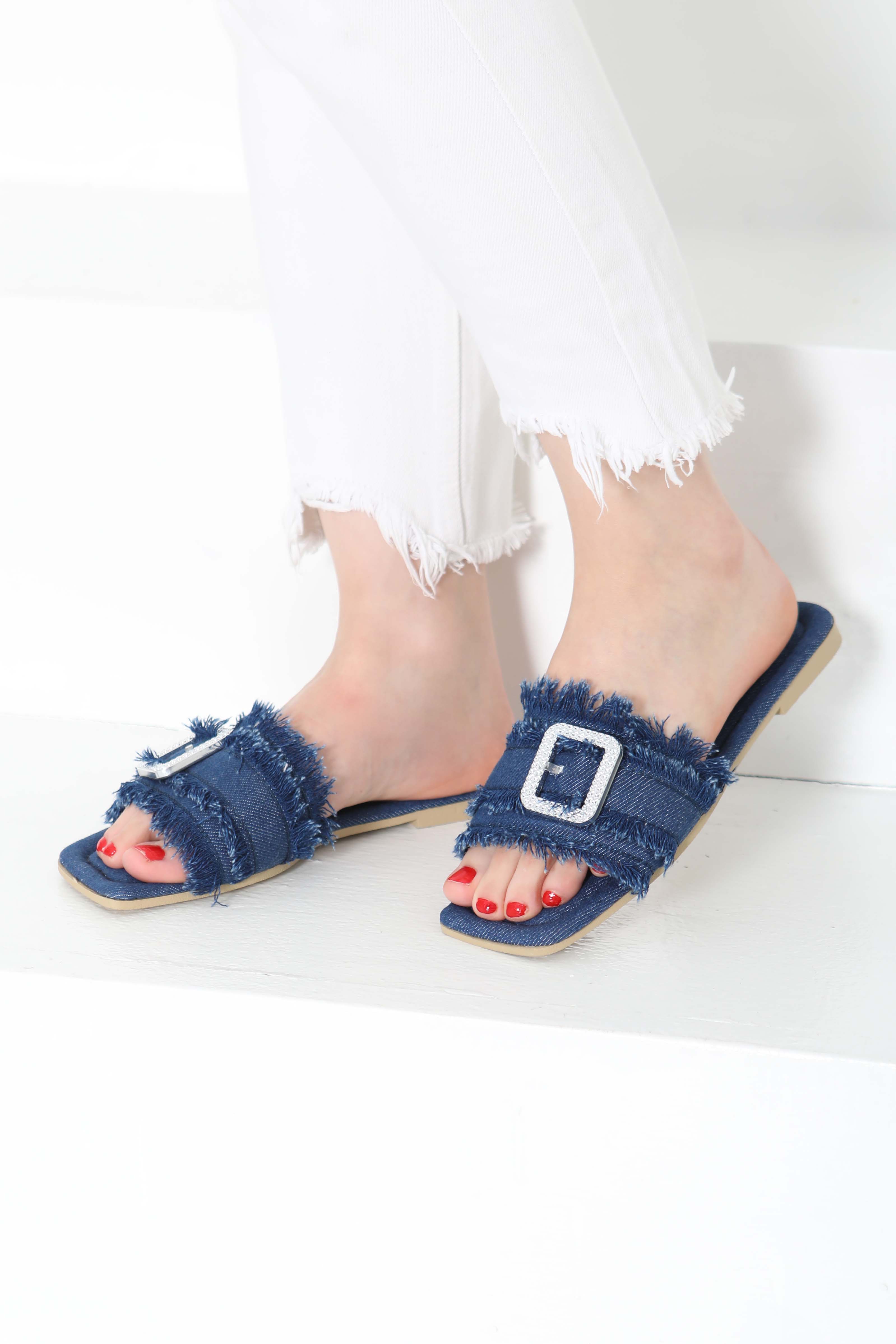 Kadın Koyu Mavi Tokalı Kot Terlik - 27159 - 1