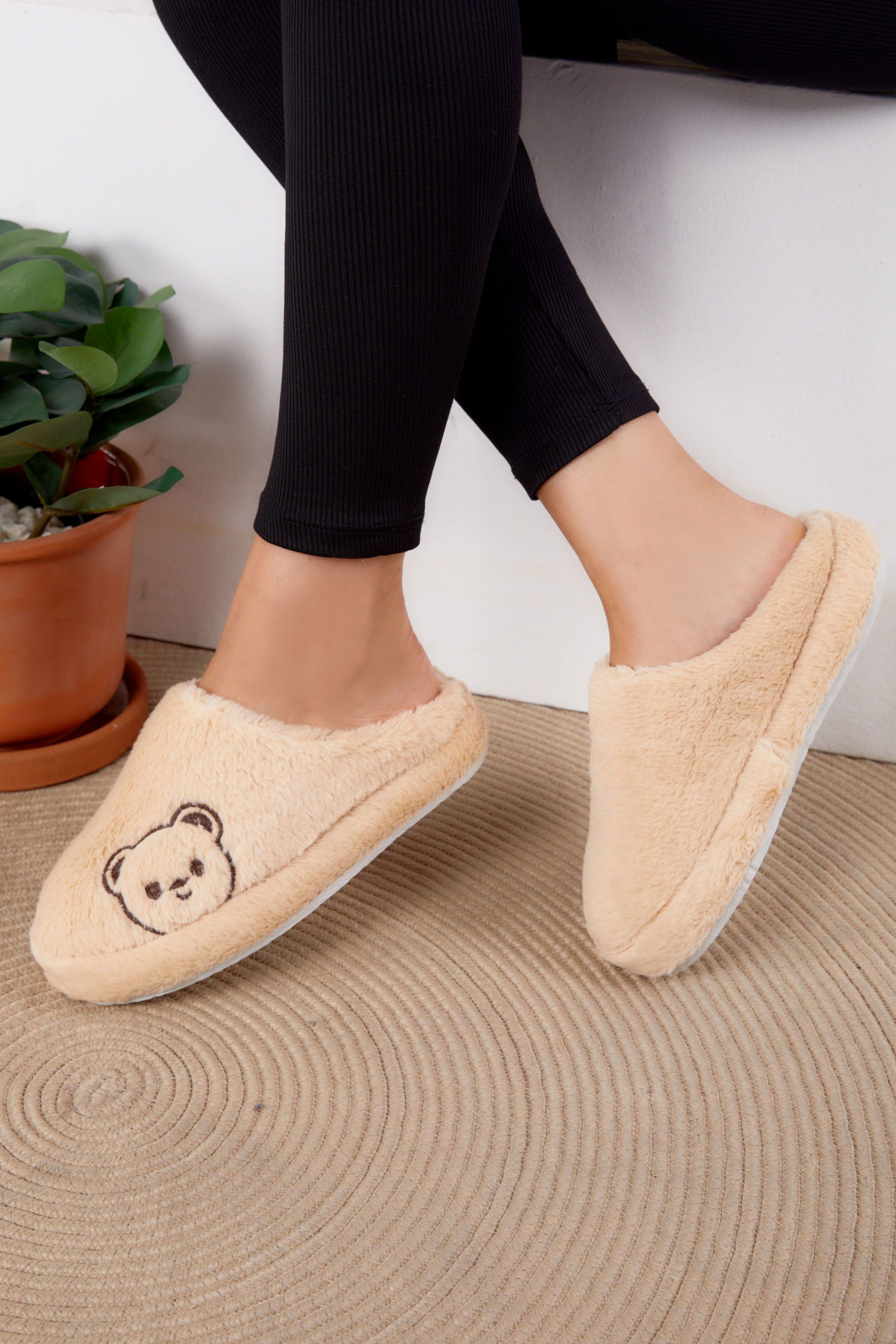 Kadın Krem Peluş Ayıcıklı Ev Terliği - 26296 - 2
