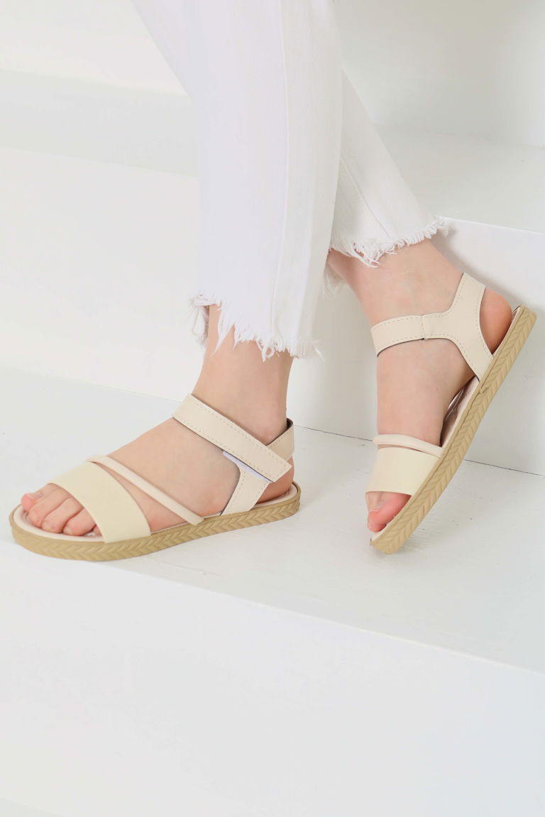 Kadın Krem Çapraz Detaylı Sandalet - 27111 - TOFİSA