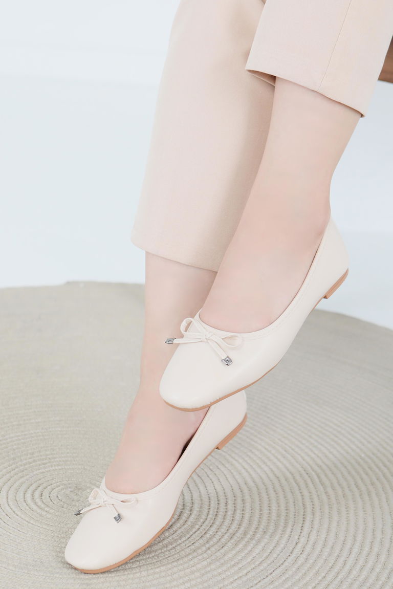 Kadın Krem Fiyonklu Babet - 27476 - TOFİSA