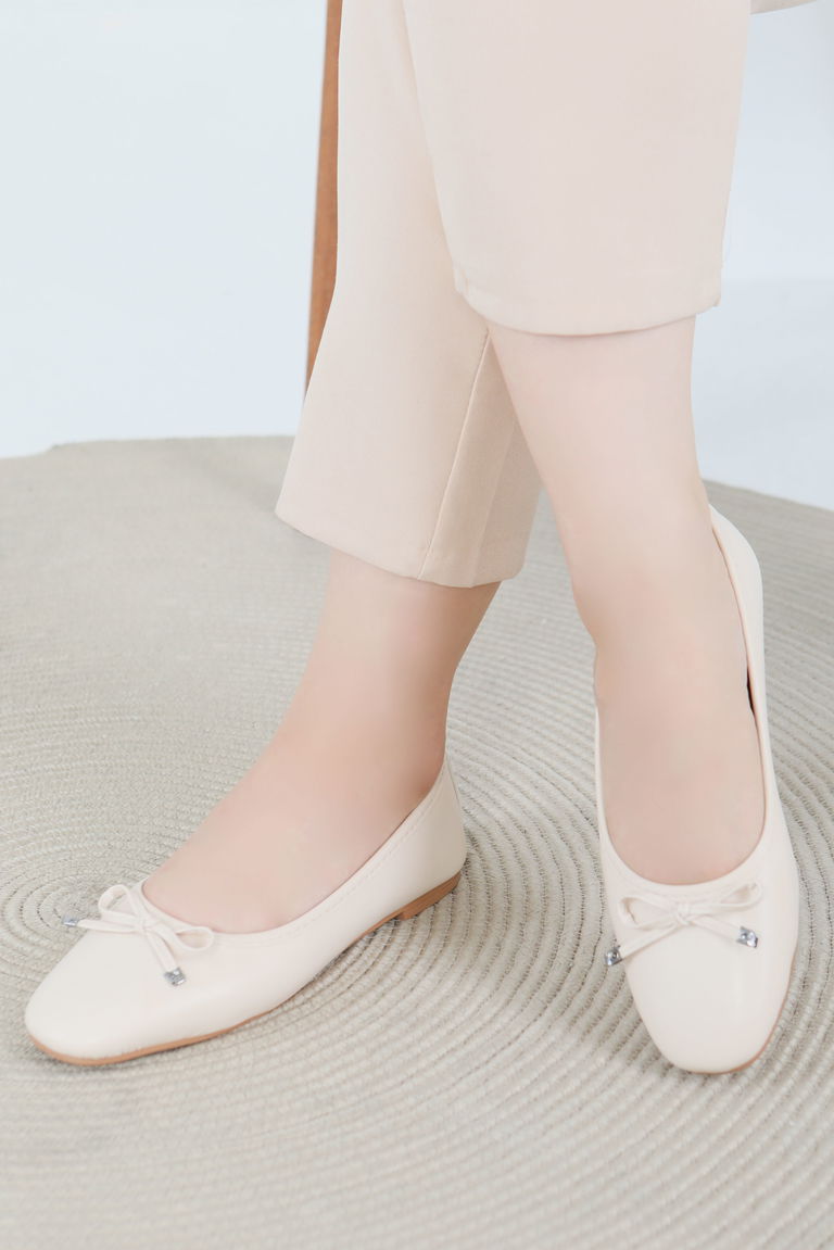 Kadın Krem Fiyonklu Babet - 27476 - TOFİSA