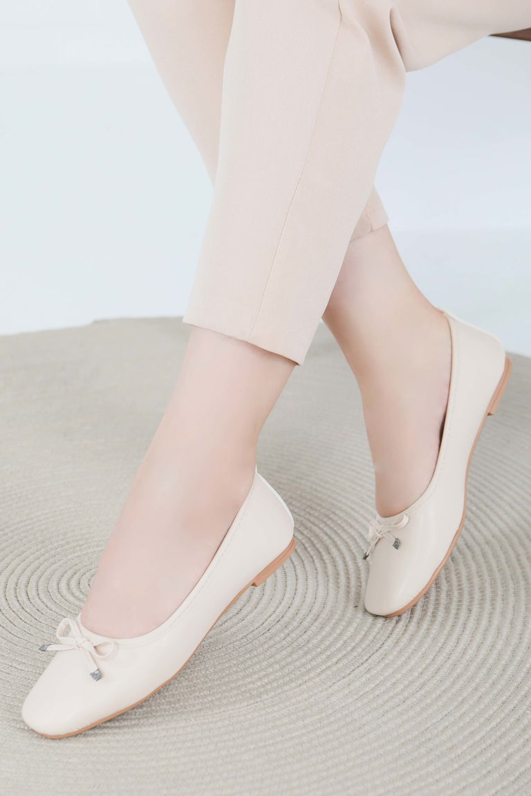 Kadın Krem Fiyonklu Babet - 27476 - TOFİSA